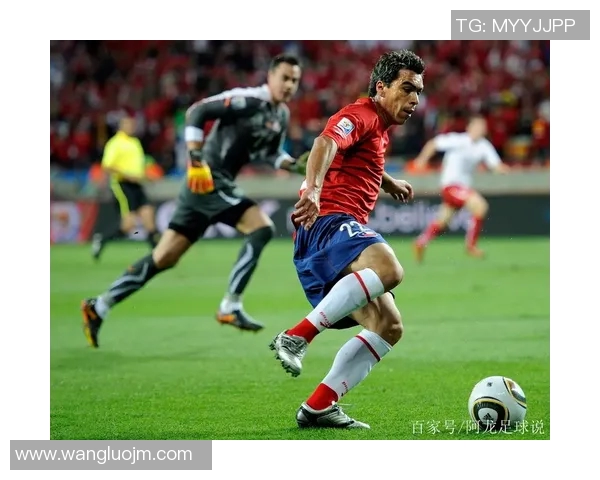 巴拉圭足球明星阿龙的精彩瞬间与职业生涯回顾图片集