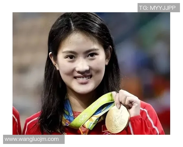 陈若琳在跳水赛场上如舞者般优雅展现风雨中坚持与拼搏的精神